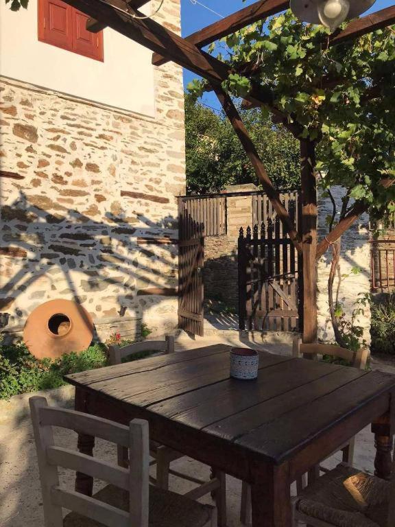 San Lorenzo Cottage - Παραδοσιακά Πέτρινα Δωμάτια Agios Lavrentios Exterior foto